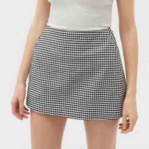 Urban Outfitters Mini Skirt Size Small